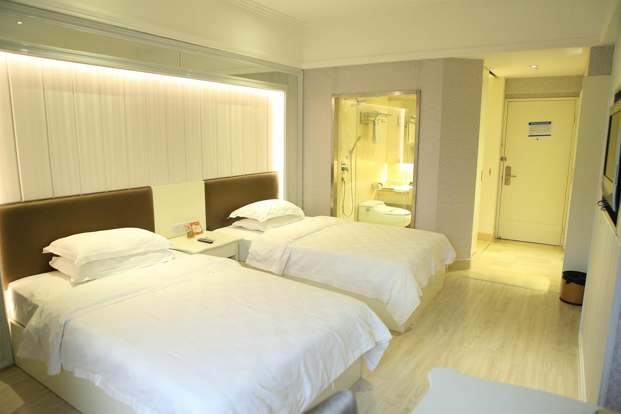 Bluesky Hotel กวางโจว ภายนอก รูปภาพ