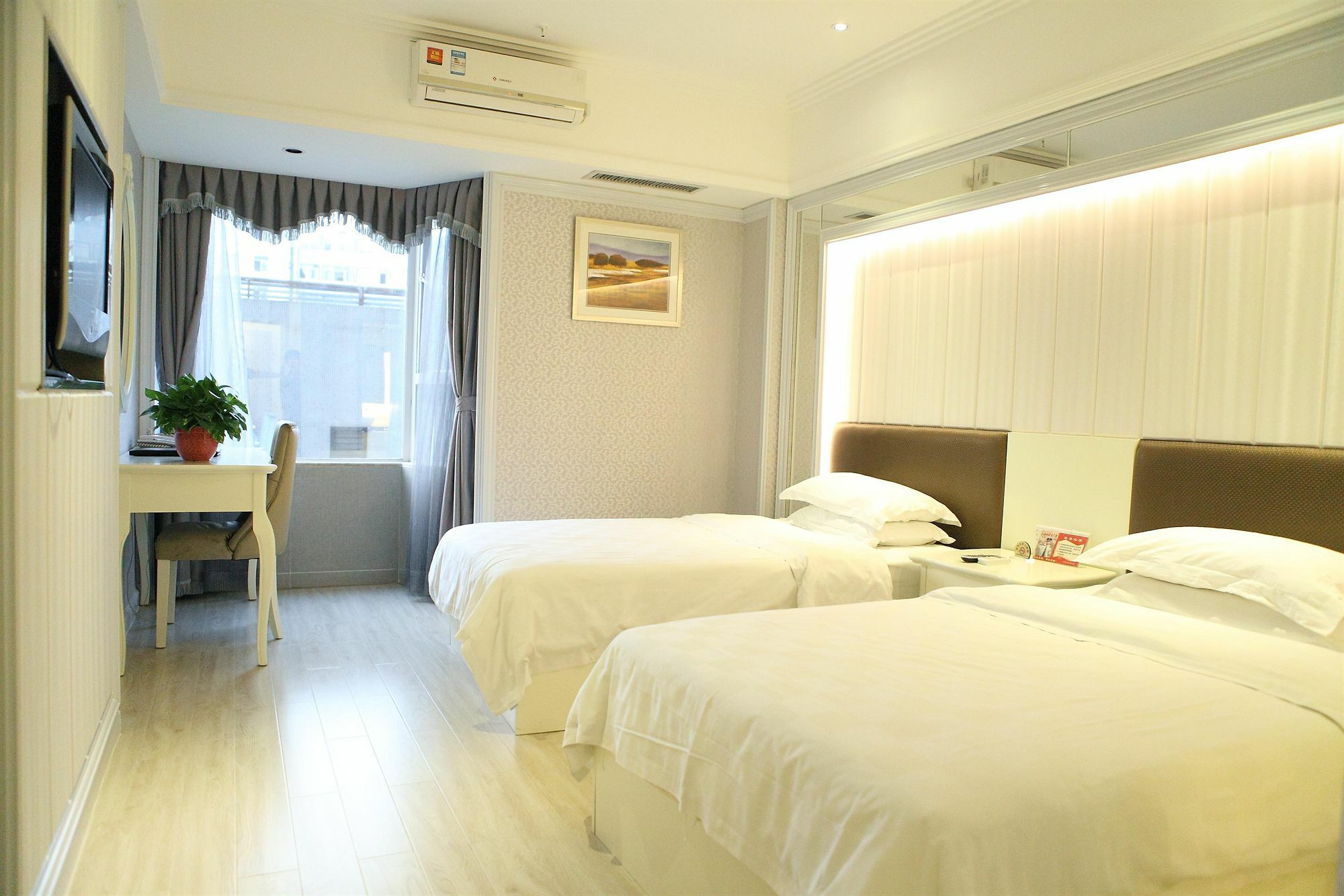 Bluesky Hotel กวางโจว ภายนอก รูปภาพ