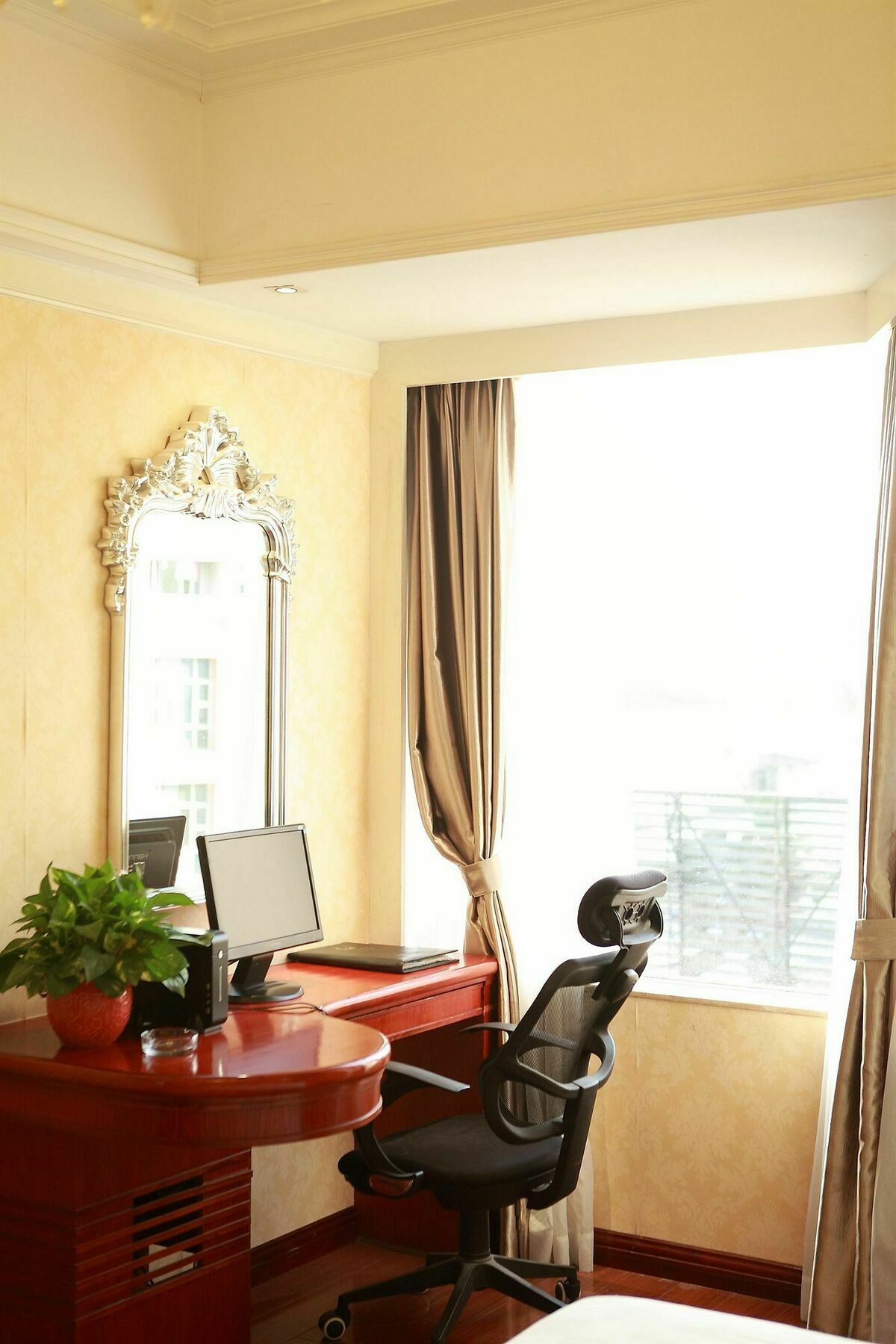 Bluesky Hotel กวางโจว ภายนอก รูปภาพ